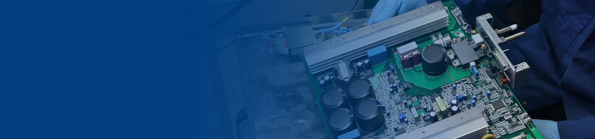 Spacer po dziale napraw serwomotorów 